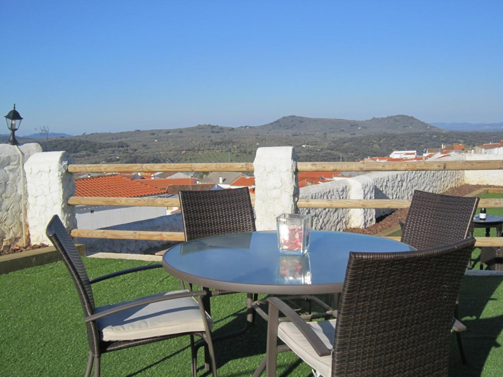 Mirador De Fuentes Guest House Fuentes De Leon ภายนอก รูปภาพ
