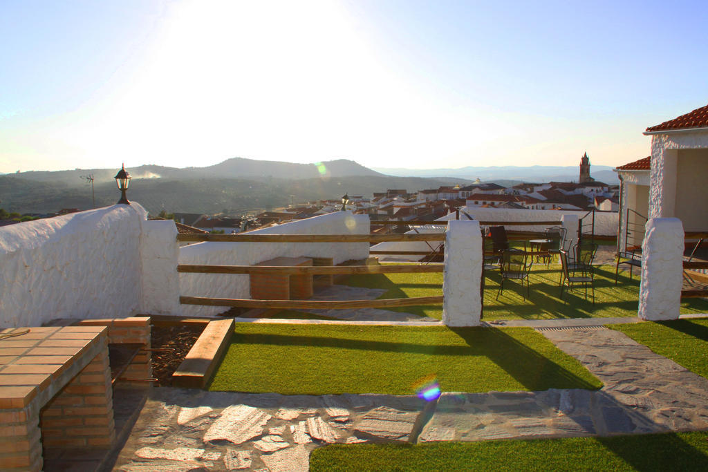 Mirador De Fuentes Guest House Fuentes De Leon ภายนอก รูปภาพ