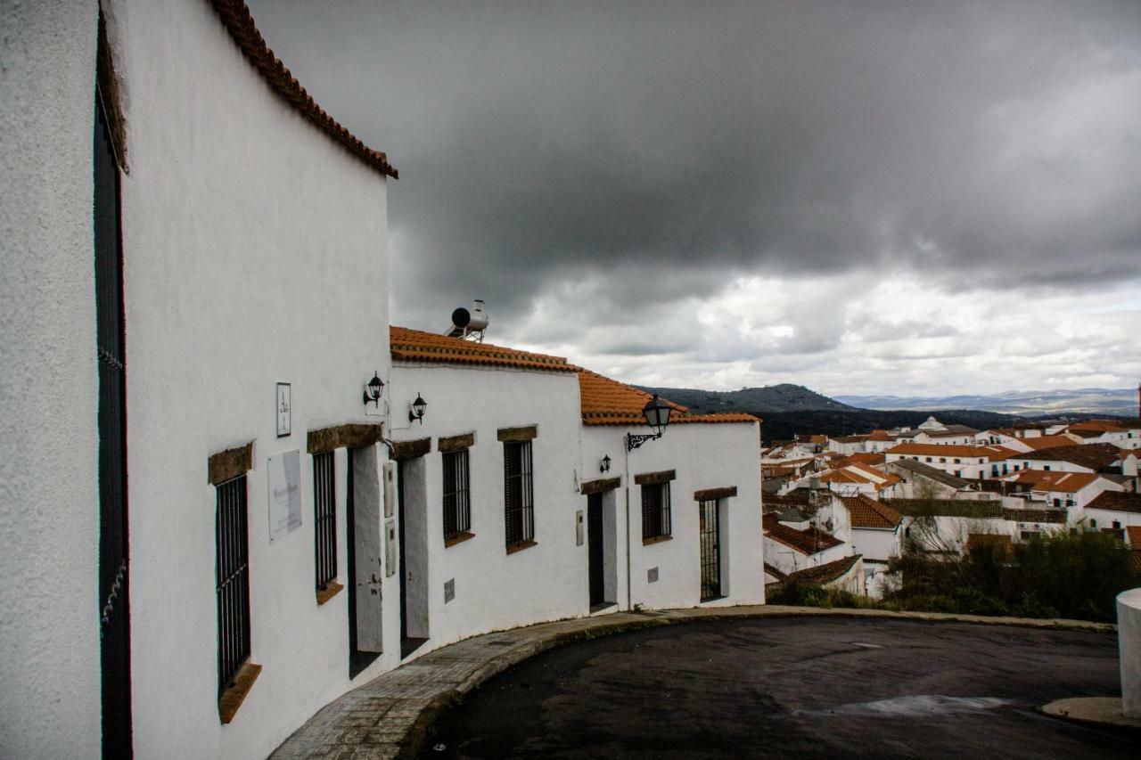Mirador De Fuentes Guest House Fuentes De Leon ภายนอก รูปภาพ